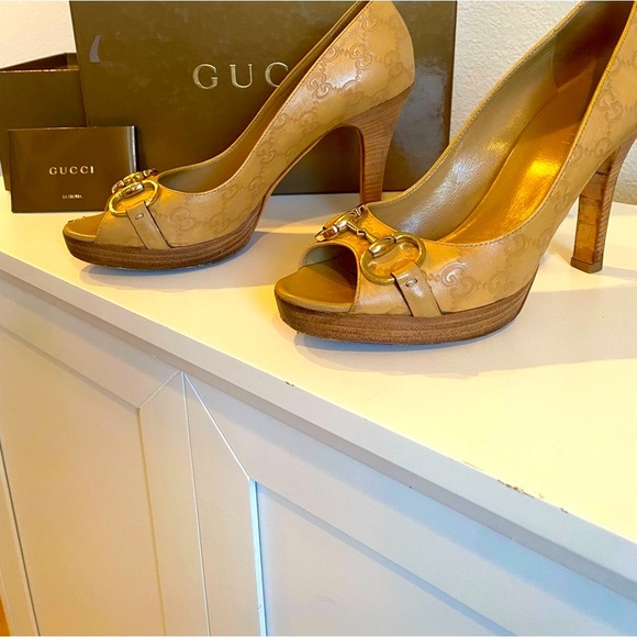 Gucci Monogram Web Horsebit Open-Toe Heel in Sand, Size 8-1/2 - Picture 6 of 9